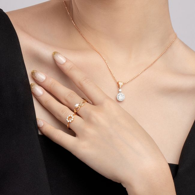 Perhiasan Berlian Unik yang Melambangkan Kasih Sayang