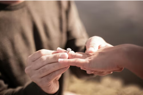 4 Kesalahan Fatal yang Harus Anda Hindari Saat Membeli Engagement Ring